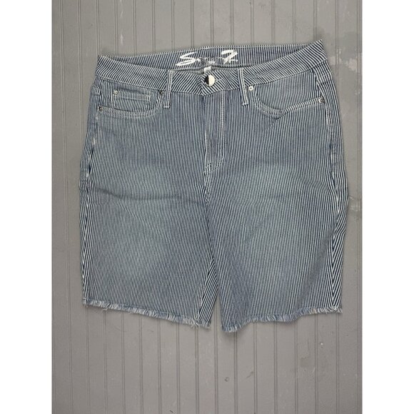 Seven 7 Size 14 Womens Shorts Sunset Bermuda Blue Stripe Raw Hem Stretch - Picture 1 of 3